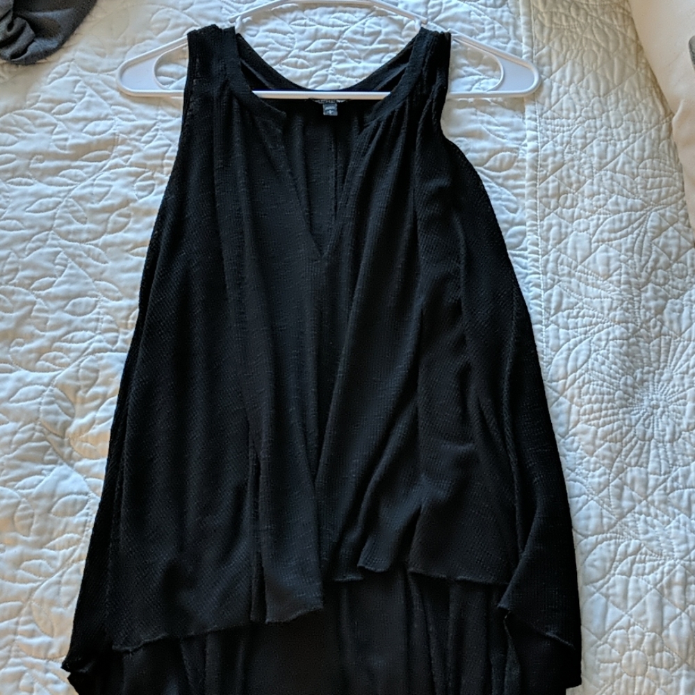 Black flowy tank top